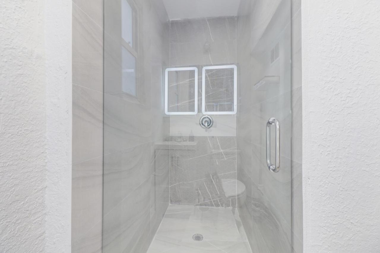 Spacious And Luxurious Home Centrally Located Between Miami And Ft. Lauderdale Miramar Extérieur photo