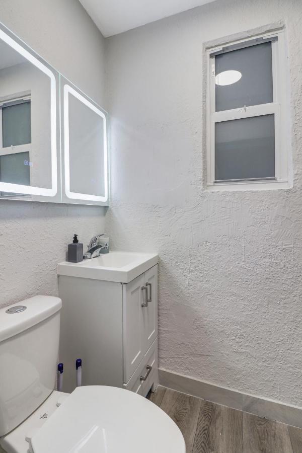 Spacious And Luxurious Home Centrally Located Between Miami And Ft. Lauderdale Miramar Extérieur photo