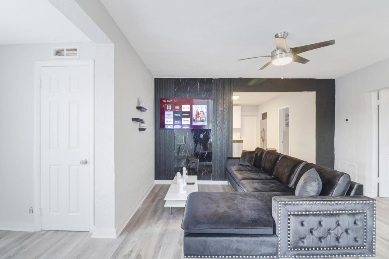 Spacious And Luxurious Home Centrally Located Between Miami And Ft. Lauderdale Miramar Extérieur photo