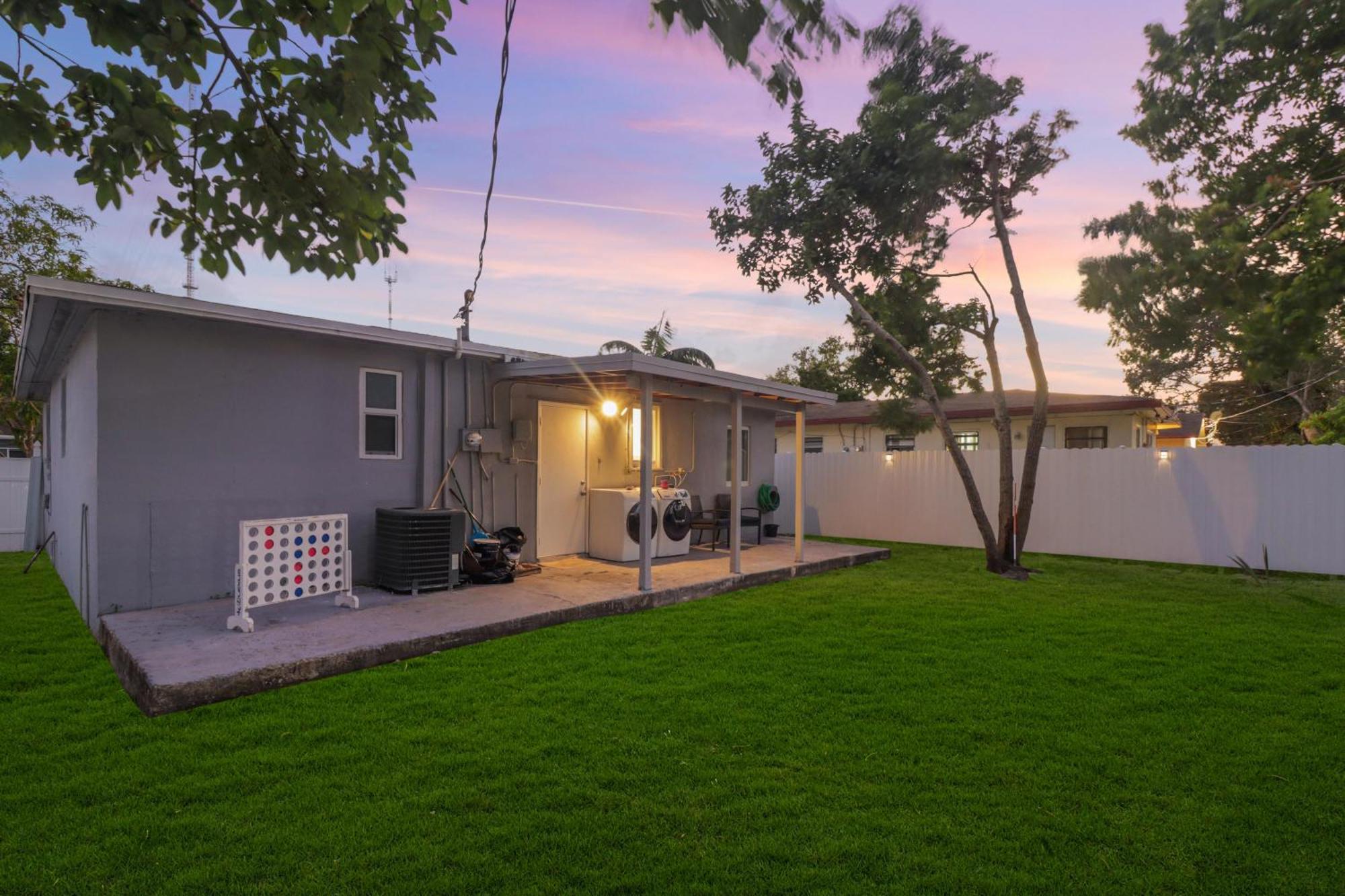Spacious And Luxurious Home Centrally Located Between Miami And Ft. Lauderdale Miramar Extérieur photo